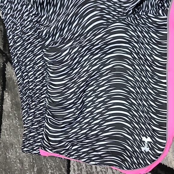 UNDER ARMOUR FITTED HEATGEAR ELASTIC WAIST DRAWSTRING SHORTS PRICE FIRM - Picture 3 of 10